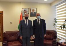 المالكي يستقبل المدير التنفيذي لسجل أضرار الجدار