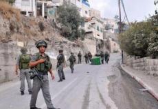 سلطات الاحتلال تعلق طرقا في بلدة سلوان