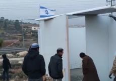 مستوطنون يقيمون بؤرة استيطانية جديدة شرق الخليل