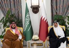 أمير قطر تميم بن حمد يجتمع مع ولي العهد الأمير محمد بن سلمان في الدوحة