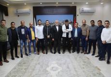 اسماعيل هنية خلال استقبال الوفد الإعلامي الفلسطيني