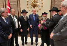 الرئيس التركي رجب طيب أردوغان خلال لقائه حاخامات يهود