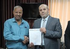 سُلطة الأراضي تُصدر أول شهادة تسجيل