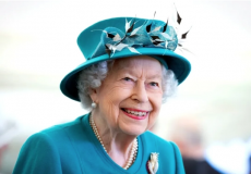 ملكة بريطانيا إليزابيث الثانية