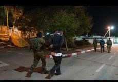 الاحتلال يعتقل 4 فلسطينيين بشبهة تنفيذ عملية حومش