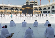 مصلون في المسجد الحرام "ارشيفية"