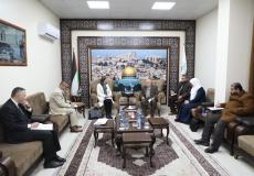 بحر يستقبل مديرة مكتب الصليب الأحمر بغزة