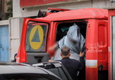 الدفاع المدني في غزة يخرج عروس من كوافير