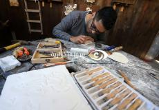 الهندي فنان تشكيلي يوظف القضية الفلسطينية بأعماله الفنية المنحوتة