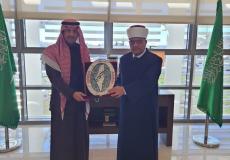 حاتم البكري والسفير السعودي في عمان