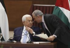 الرئيس عباس ومحمد اشتية