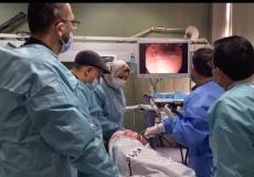 فريق المناظير التشخيصية بمستشفى الرنتيسي ينقذ حياة طفل من النزيف الحاد