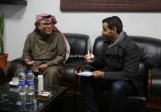 السفير محمد العمادي خلال زيارته بيت الصحافة ولقاء وكالة سوا الاخبارية