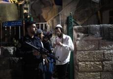 مستوطنون مسلحون يستعدون لبدء نشاطهم في الشيخ جراح خلال رمضان