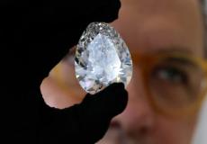 اكبر قطعة الماس في دبي