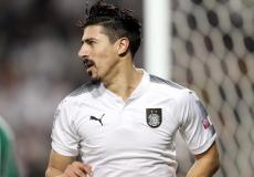بغداد بونجاح لاعب السد القطري ومنتخب الجزائر.