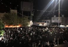 آلاف المستوطنين يقتحمون المقامات الاسلامية في كفل حارس