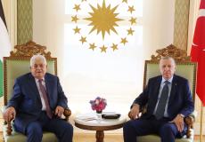 صورة تجمع بين الرئيس عباس وأردوغان - أرشيف