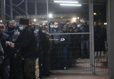 عمال فلسطينيون من غزة قبيل ذهابهم للعمل في إسرائيل