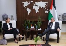 اجتماع رئيس الوزراء برئيسة بعثة الصليب الأحمر