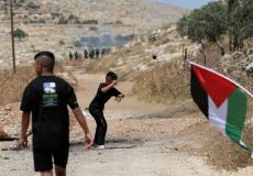 مواجهات بين الشبان وجنود الاحتلال خلال مسيرة مناهضة للاستيطان في بيت دجن شرق نابلس