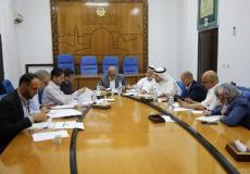 صورة من الجلسة.