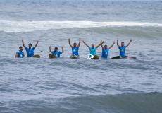 الاتحاد الفلسطيني للشراع والتجديف ينظم فعالية "ركوب الأمواج" على شاطئ بحر غزة