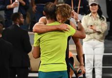 نادال إلى نهائي رولان غاروس بعد إصابة زفيريف