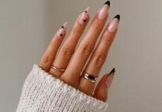 حكم قص الأظافر في عشر ذي الحجة للنساء 1443