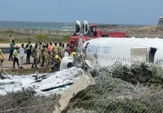 تحطم طائرة ركاب عند هبوطها بالصومال