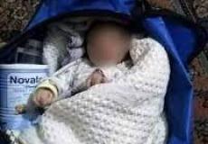 العثور على رضيع ملقى أمام مسجد في نابلس