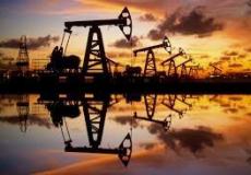 هبوط أسعار النفط وخام برنت يسجل 99 دولاراً للبرميل