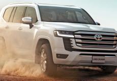 لاند كروزر 300