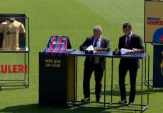 برشلونة يوقع عقدًا مع مدافع جديد