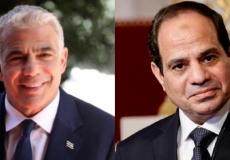 اتصال هاتفي بين السيسي (يمين) ولابيد (يسار)