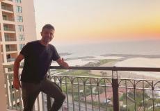 الفنان المصري حمزة نمرة يعود لمصر