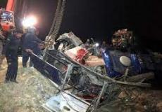 تصادم حافلة ركاب بصهريج نفط في باكستان - ارشيف