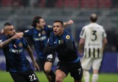 اللاعب اليكسيس سانشيز.