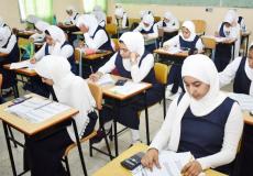 طلبات الصف العاشر - شرح درس قصيده في الحنين إلى عمان 2022