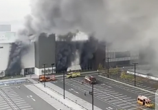 المركز التجاري الذي اندلع فيه الحريق