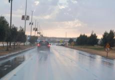 طقس السعودية اليوم : أمطار رعدية وانخفاض الحرارة على هذه المناطق