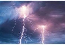 طقس السعودية اليوم : سحب رعدية ممطرة على هذه المناطق