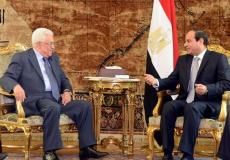 الرئيس الفلسطيني محمود عباس ونظيره المصري عبد الفتاح السيسي