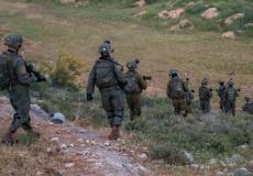 الجيش الاسرائيلي يجري تفتيشات قرب قرية فقوعة