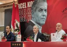 مدرب الأهلي الجديد يكشف سبب تدريبه الفريق