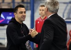 تشافي متحديا انشيلوتي: "هذا العام نحن أقرب للفوز بالدوري"