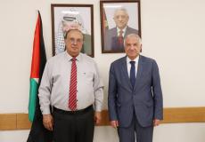 وزير التعليم العالي والبحث العلمي محمود أبو مويس يستقبل مدير عام الأوقاف الإسلامية في القدس عزام الخطيب