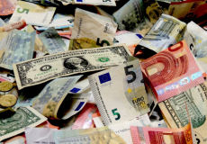 أسعار العملات اليوم الخميس في بنك الإمارات دبي