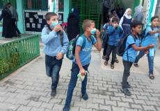 طلاب مدرسة قيسارية في جحر الديك وسط قطاع غزة