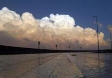 طقس السعودية سحب رعدية ممطرة ورياح نشطة على هذه المناطق